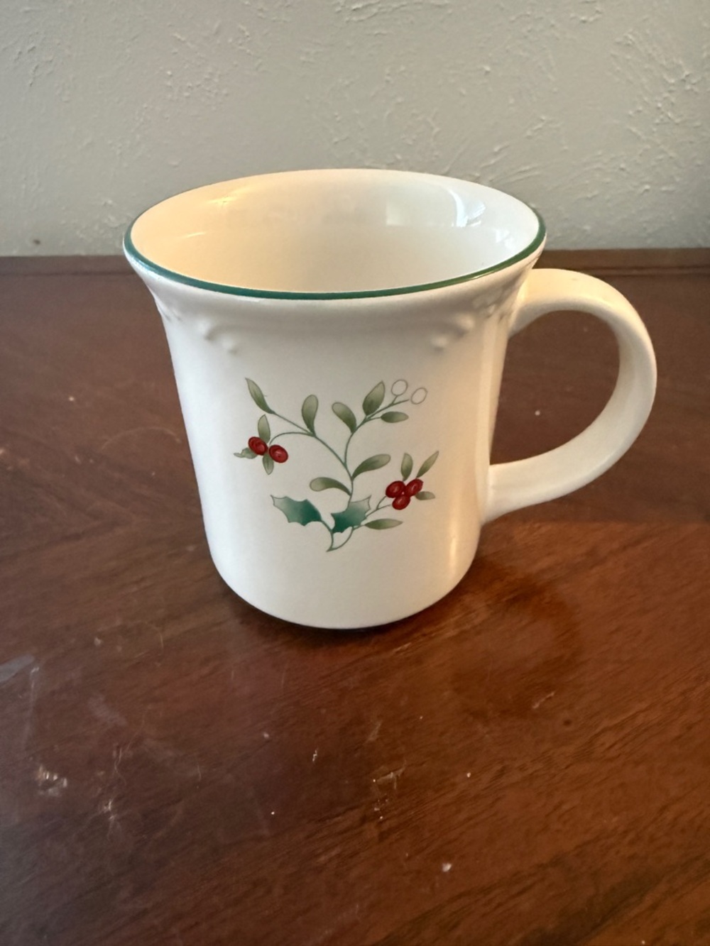 Pfaltzgraff Winterberry Holiday Berry Ceramic Coffee Mug - White with Green Trim